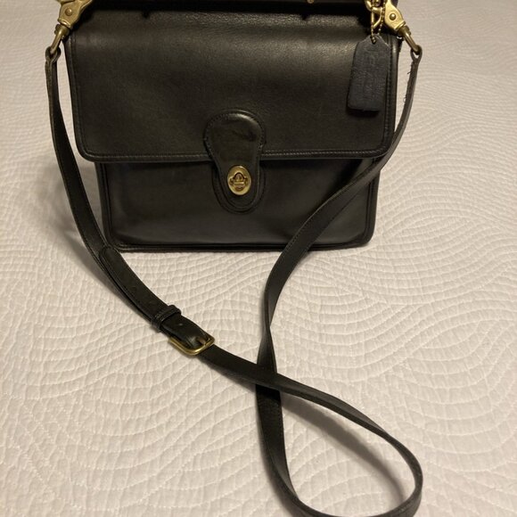 COACH Willis VTG Black Glove-Tanned Leather Brass Trim Crossbody Bag #9927 - Picture 2 of 16